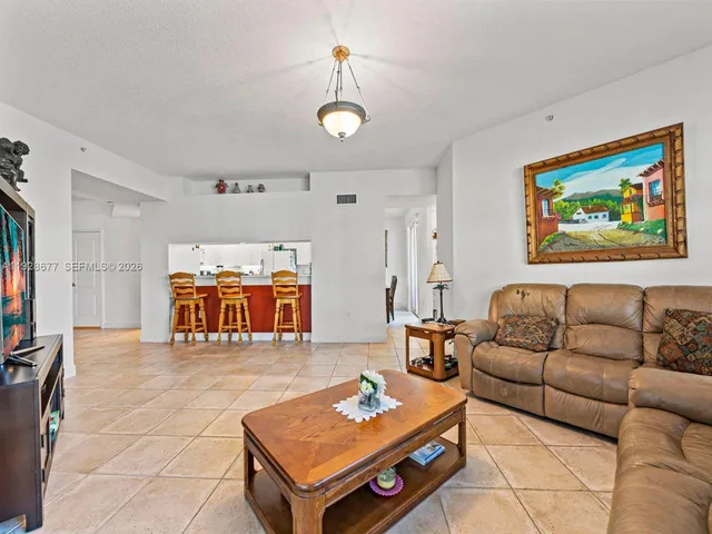 $699,000 | 10750 Northwest 66th Street, Unit 208, Doral, FL 33178