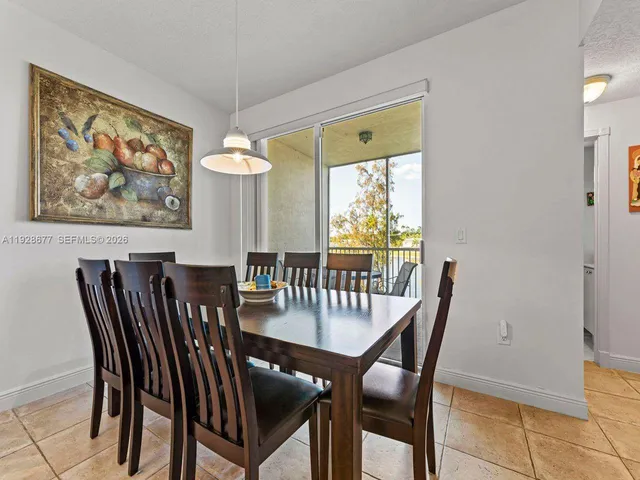 $699,000 | 10750 Northwest 66th Street, Unit 208, Doral, FL 33178