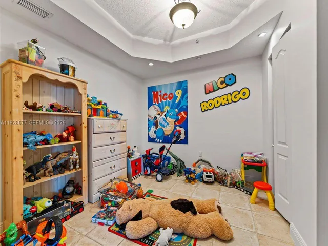 $699,000 | 10750 Northwest 66th Street, Unit 208, Doral, FL 33178