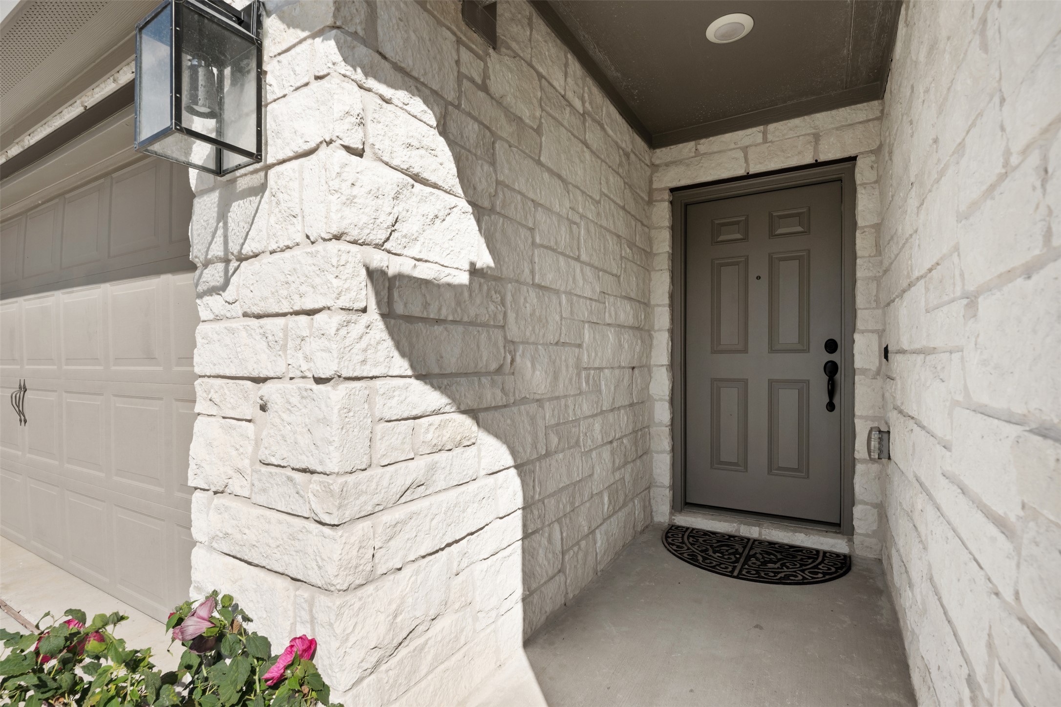 208 Golden Gate Lane Kyle, TX 78640 - Photo 3 of 40