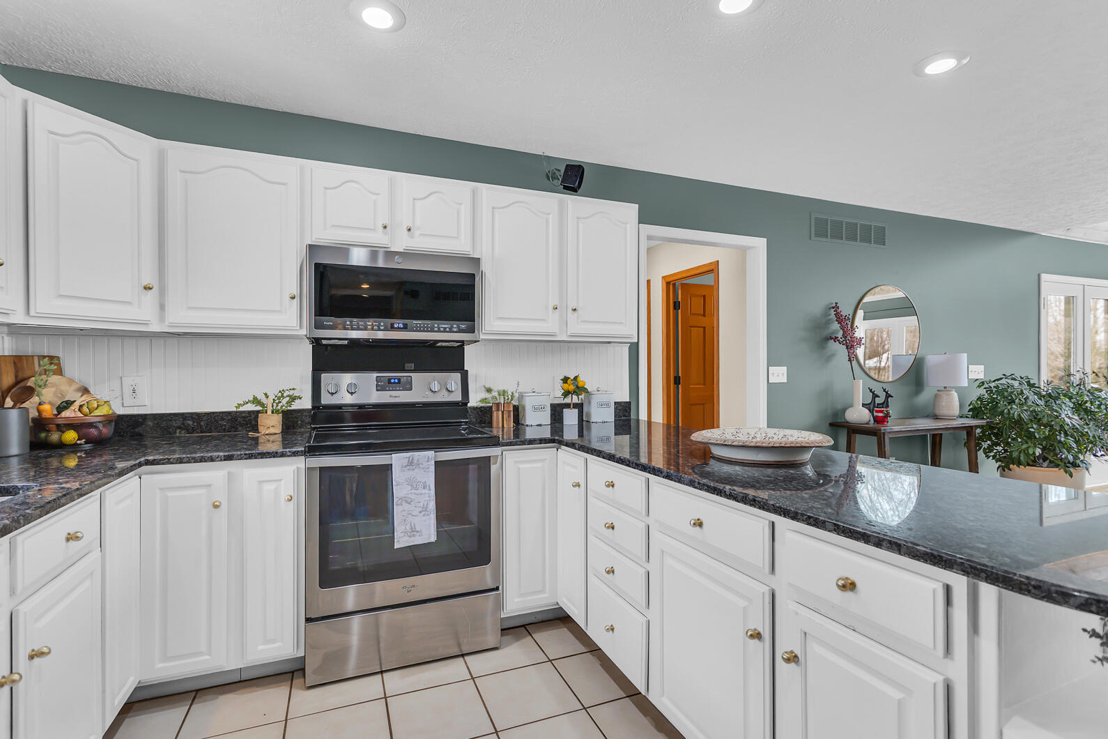 1395 South Lacey Lake Road Charlotte, MI 48813 - Photo 20 of 77 0N0A4219