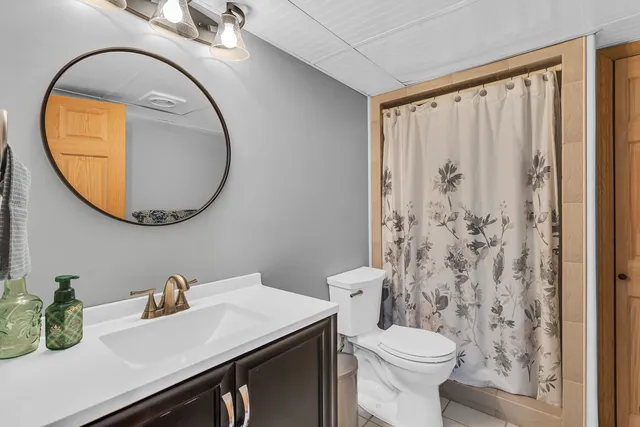 $529,900 | 1395 South Lacey Lake Road, Charlotte, MI 48813