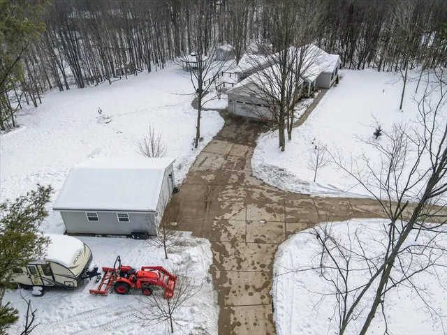 $529,900 | 1395 South Lacey Lake Road, Charlotte, MI 48813