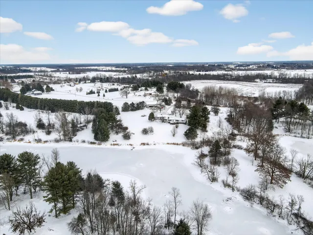 $529,900 | 1395 South Lacey Lake Road, Charlotte, MI 48813