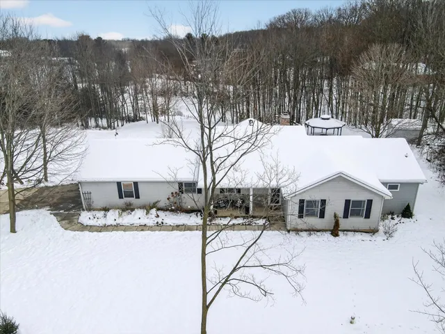 $529,900 | 1395 South Lacey Lake Road, Charlotte, MI 48813