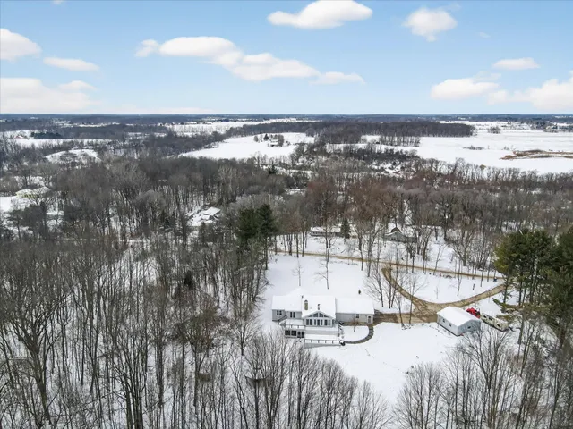 $529,900 | 1395 South Lacey Lake Road, Charlotte, MI 48813