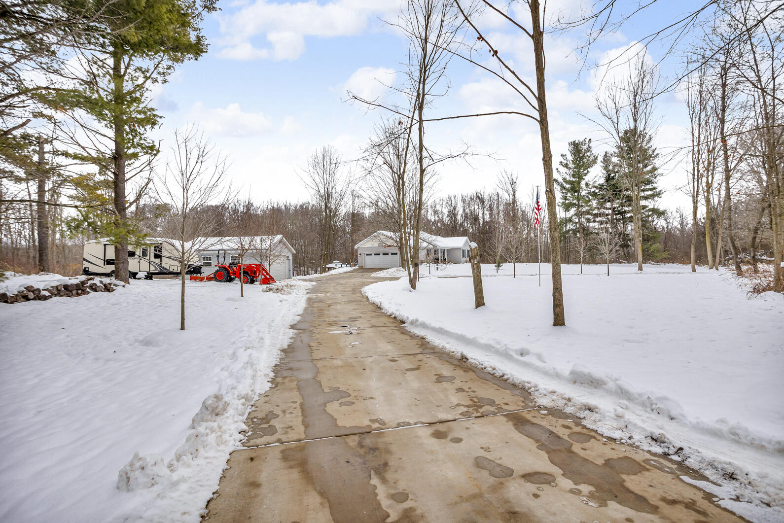 1395 South Lacey Lake Road Charlotte, MI 48813 - Photo 74 of 77 0N0A4036