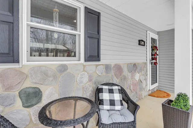 $529,900 | 1395 South Lacey Lake Road, Charlotte, MI 48813