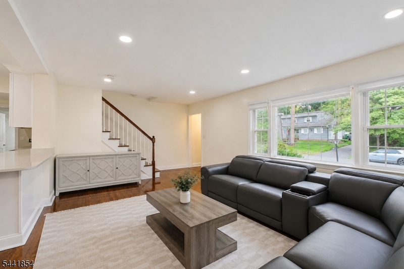 71 Willoughby Road Fanwood, NJ 07023 - Photo 13 of 34