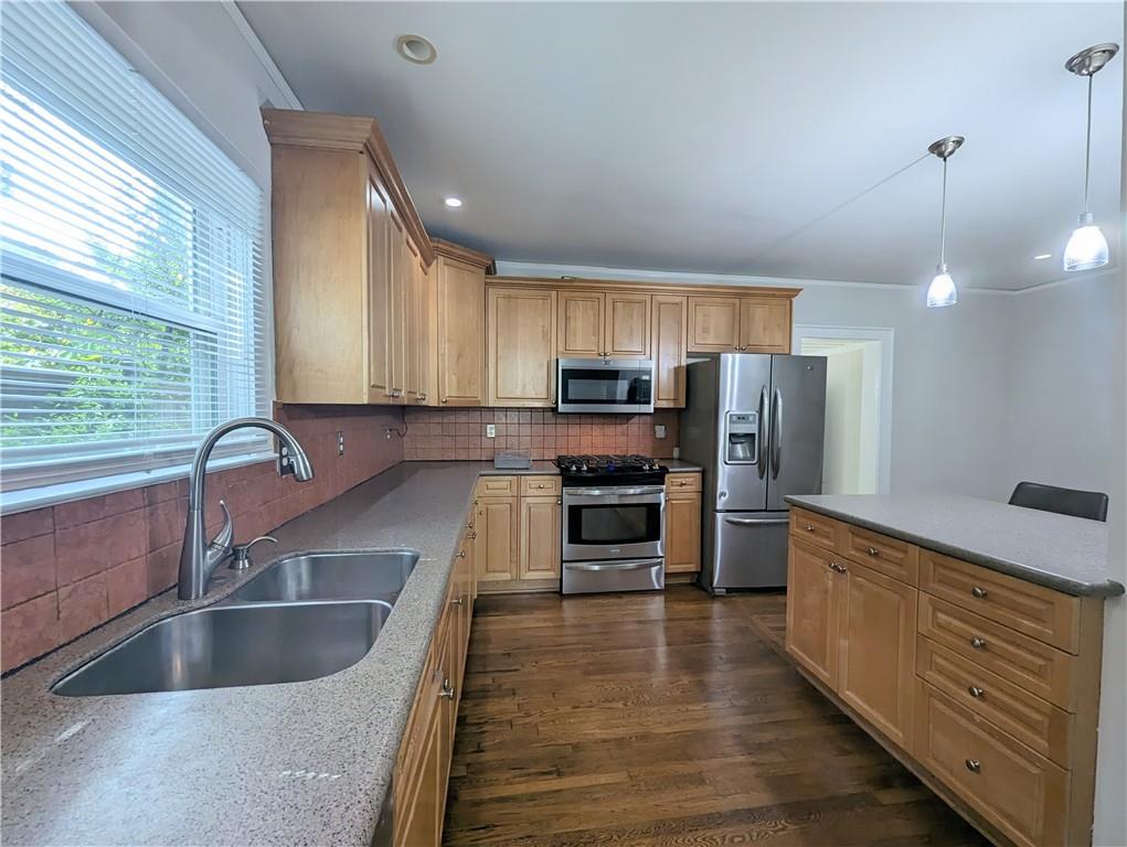 408 Oakland Street Decatur, GA 30030 - Photo 7 of 19