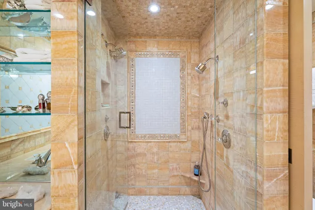 $2,600,000 | 801 Pennsylvania Avenue Northwest, Unit 1218, Washington, DC 20004