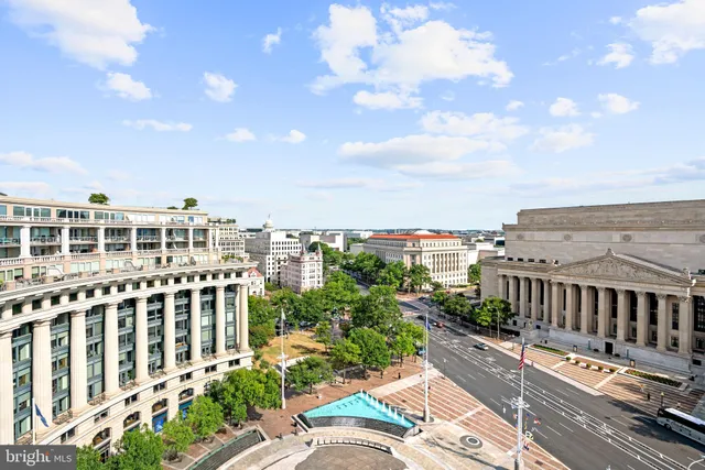 $2,600,000 | 801 Pennsylvania Avenue Northwest, Unit 1218, Washington, DC 20004