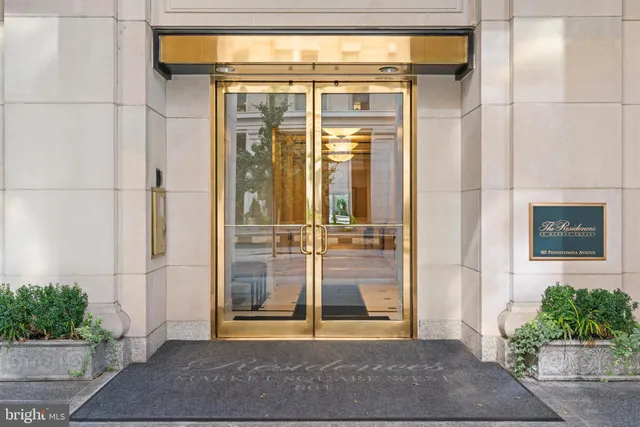 $2,600,000 | 801 Pennsylvania Avenue Northwest, Unit 1218, Washington, DC 20004