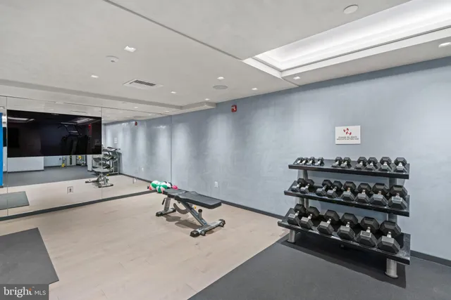 $2,600,000 | 801 Pennsylvania Avenue Northwest, Unit 1218, Washington, DC 20004