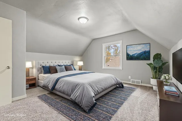 $129,000 | 218 North Sherwood Street, Ivanhoe, MN 56142