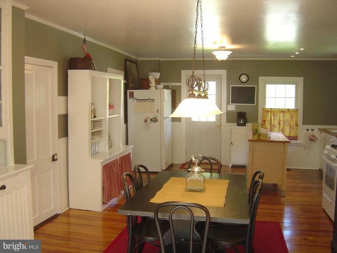 21221 Reno Monument Road Boonsboro, MD 21713 - Photo 2 of 11 Kitchen