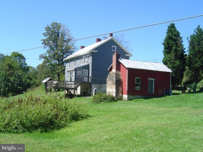 21221 Reno Monument Road Boonsboro, MD 21713 - Photo 10 of 11 Exterior (Rear)
