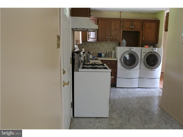 522 Ramsey Road Oreland, PA 19075 - Photo 3 of 10