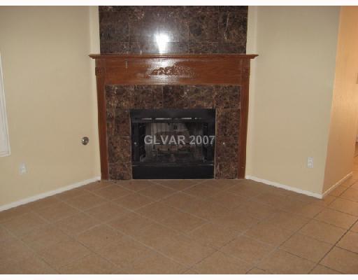 2717 Knightsbridge Road Henderson, NV 89074 - Photo 4 of 12 Den.