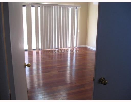 2717 Knightsbridge Road Henderson, NV 89074 - Photo 7 of 12 Master Bedroom.