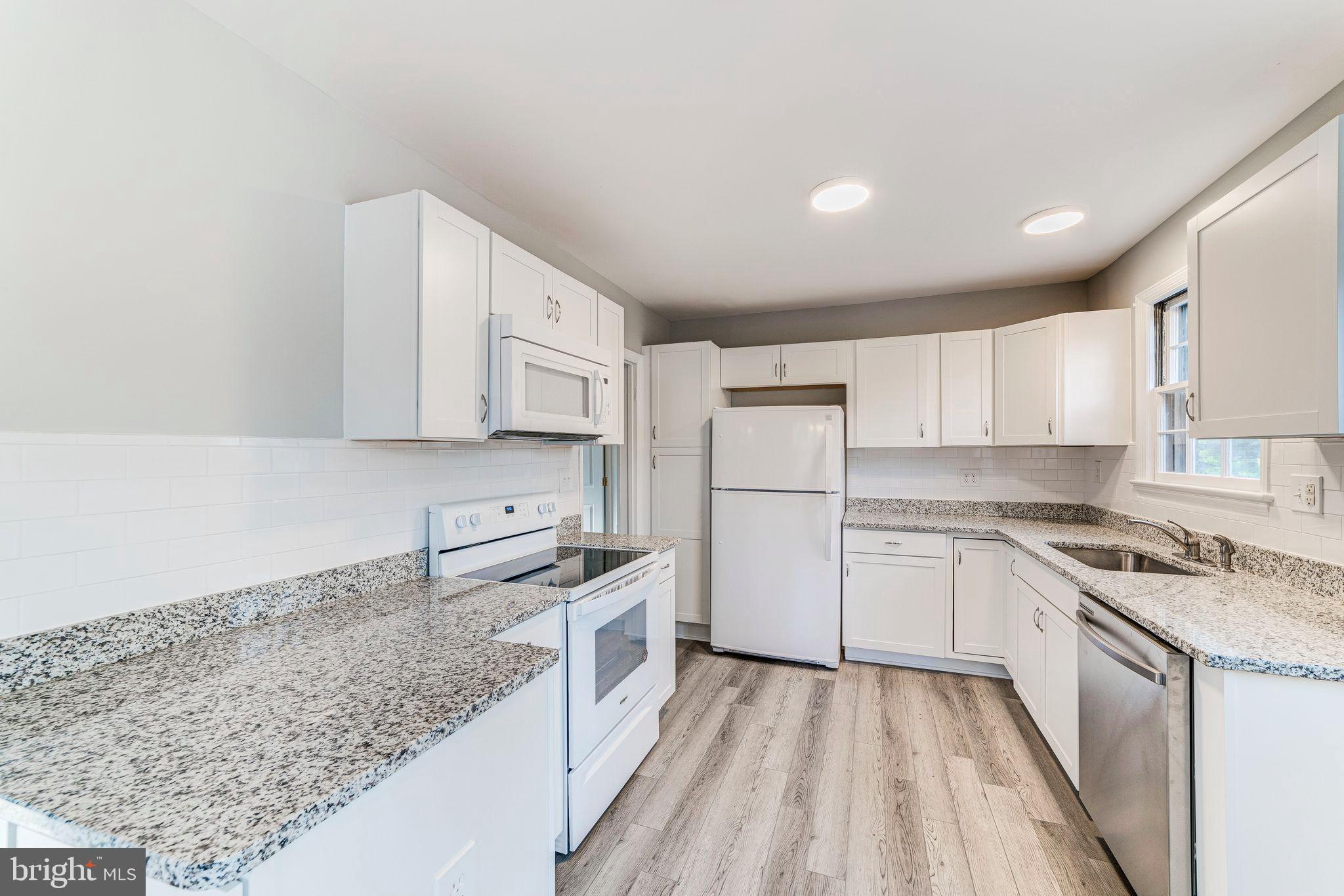 7219 Tanager Street Springfield, VA 22150 - Photo 17 of 55 Beautifully Renovated Kitchen
