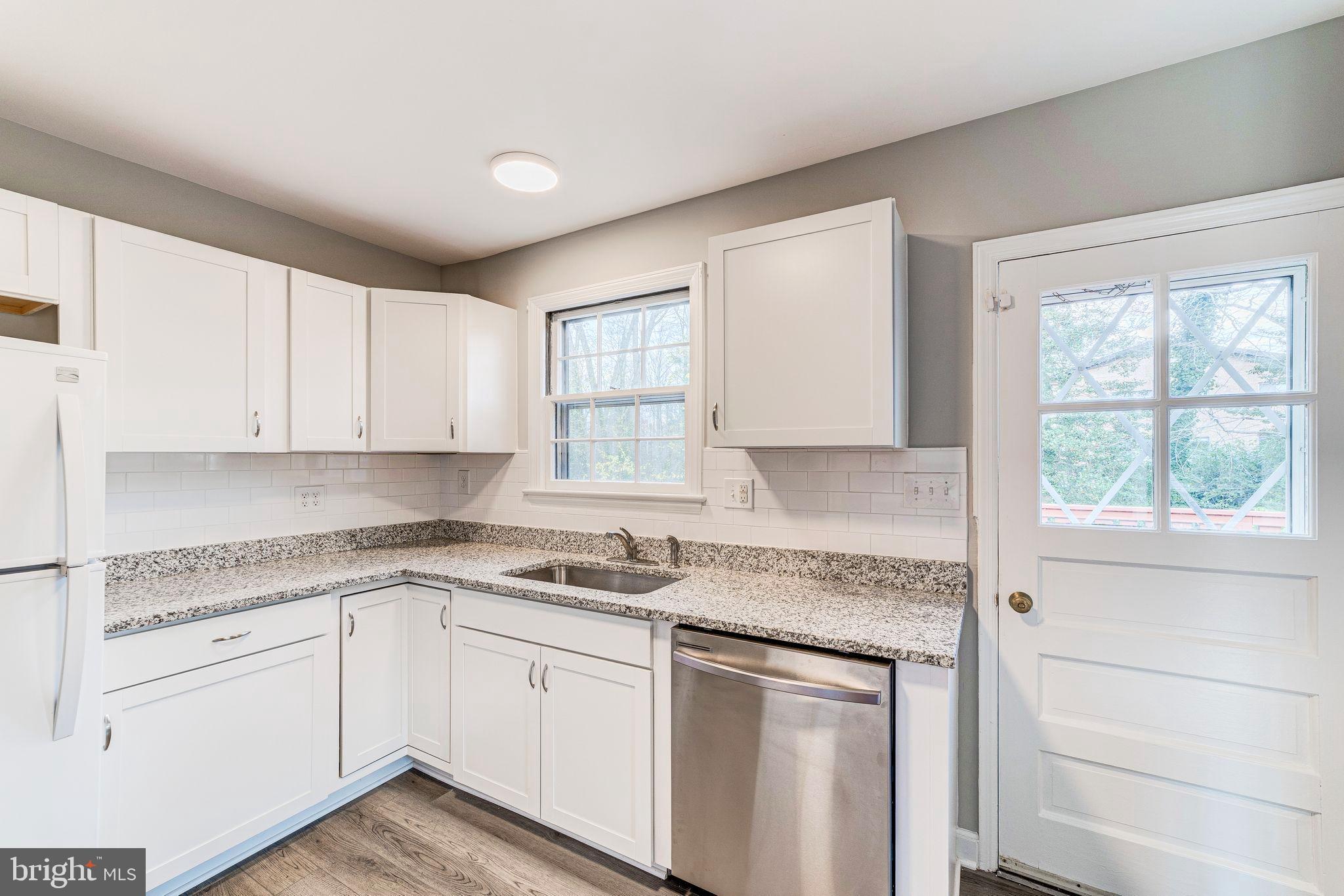 7219 Tanager Street Springfield, VA 22150 - Photo 20 of 55 Beautifully Renovated Kitchen