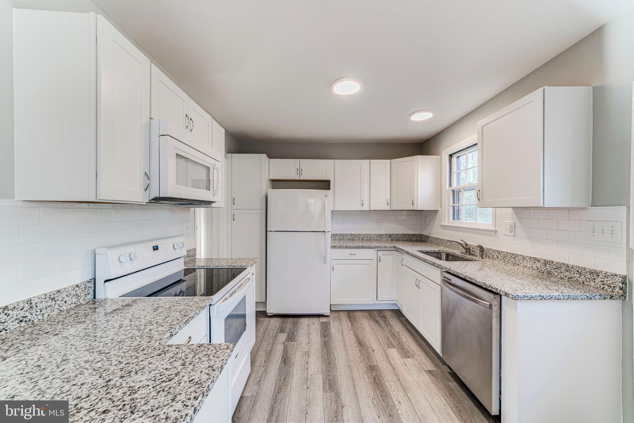 7219 Tanager Street Springfield, VA 22150 - Photo 23 of 55 Beautifully Renovated Kitchen