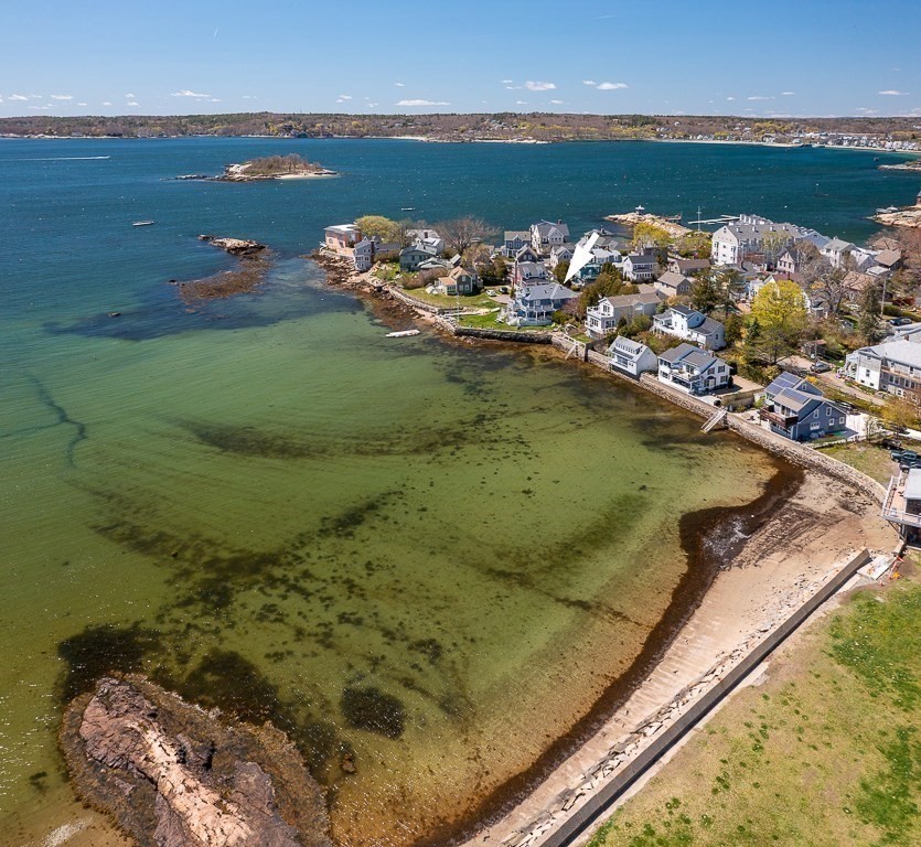 18 Rackliffe Street Gloucester, MA 01930 - Photo 3 of 11 Gallery Image 3