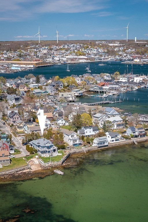 18 Rackliffe Street Gloucester, MA 01930 - Photo 6 of 11 Gallery Image 6