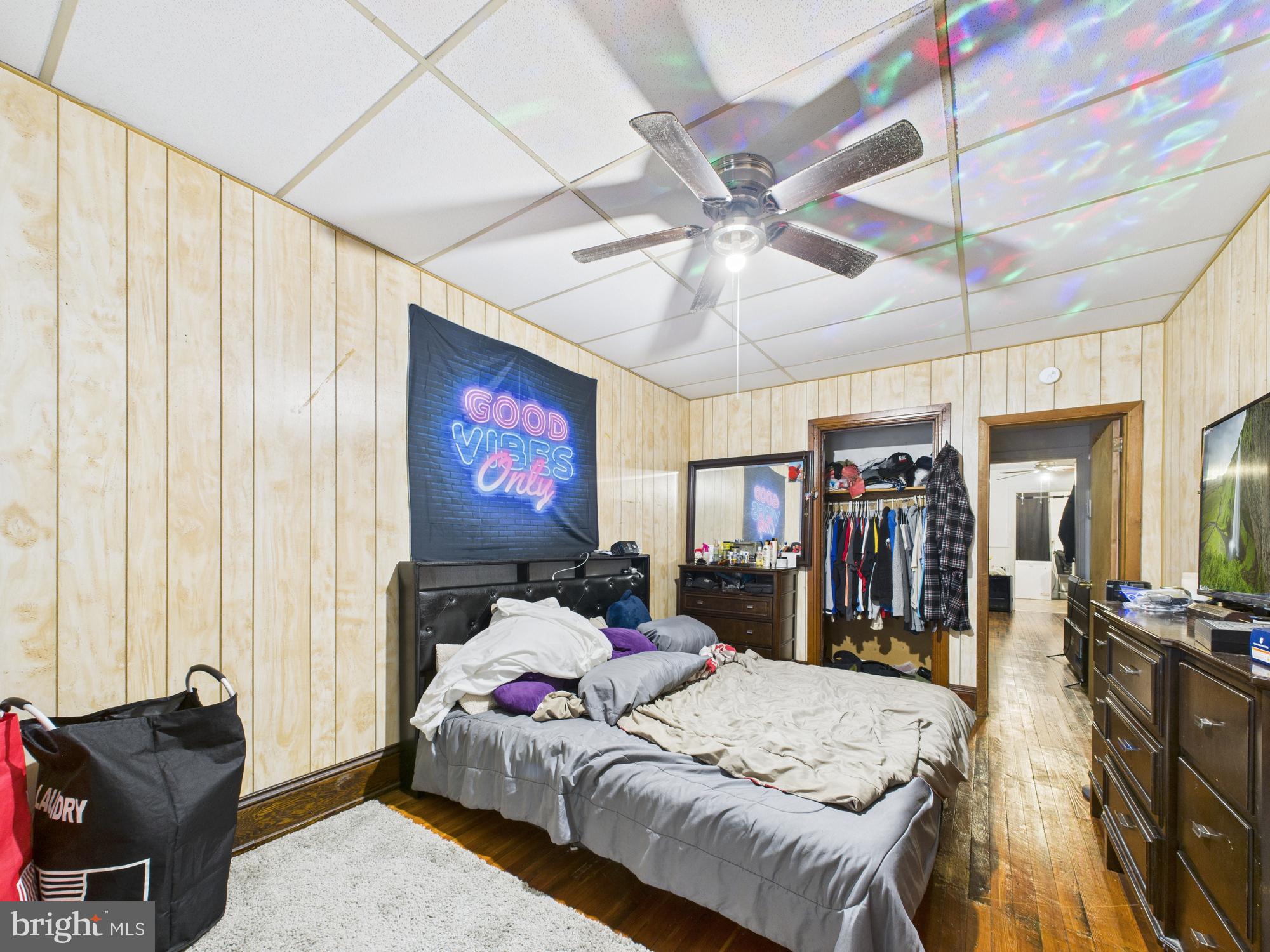 828 West Princess Street York, PA 17401 - Photo 11 of 32 a bedroom