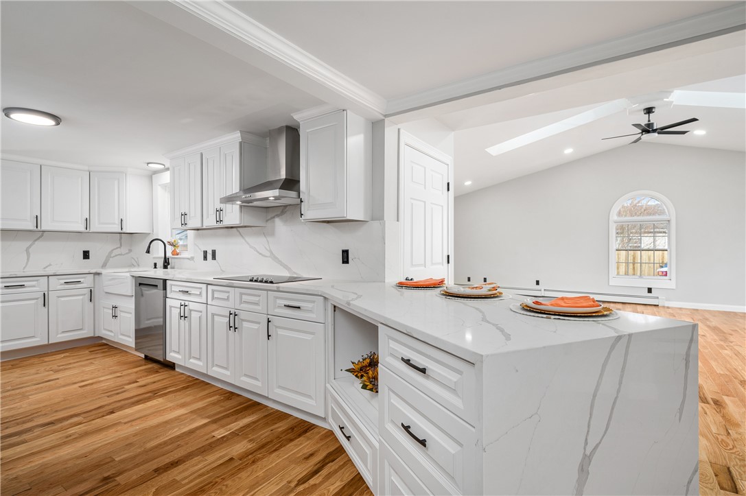 17 Alaska Street Coventry, RI 02816 - Photo 3 of 29 Gallery Image 3