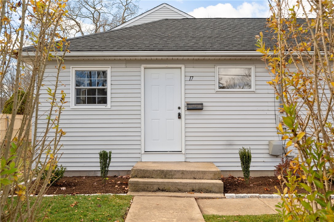 17 Alaska Street Coventry, RI 02816 - Photo 7 of 29 Gallery Image 7