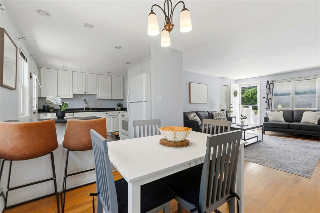542 Trapelo Road Waltham, MA 02452 - Photo 13 of 42