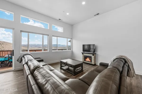 $2,800,000 | 1929 Highway 395, Gardnerville, NV 89410