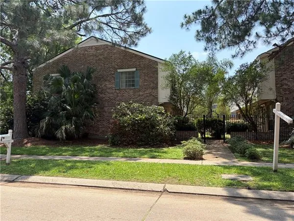 $1,200 | 913 Vouray Drive, Unit C, Kenner, LA 70065