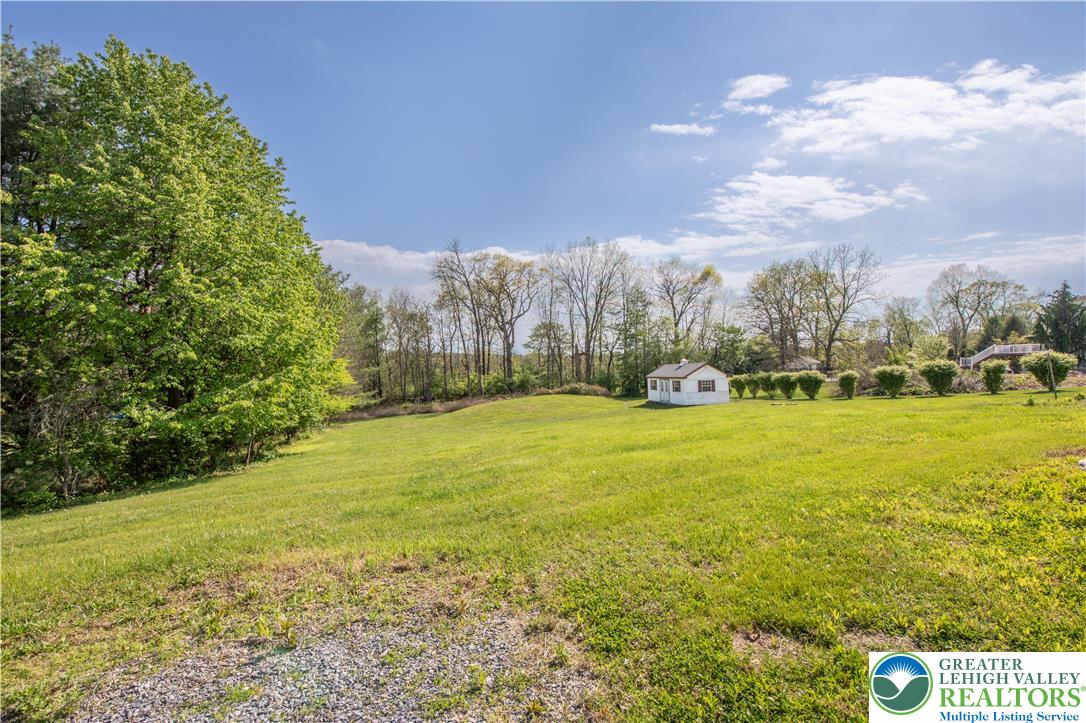 547 Roberts Road Nazareth, PA 18064 - Photo 45 of 56 Gallery Image 45