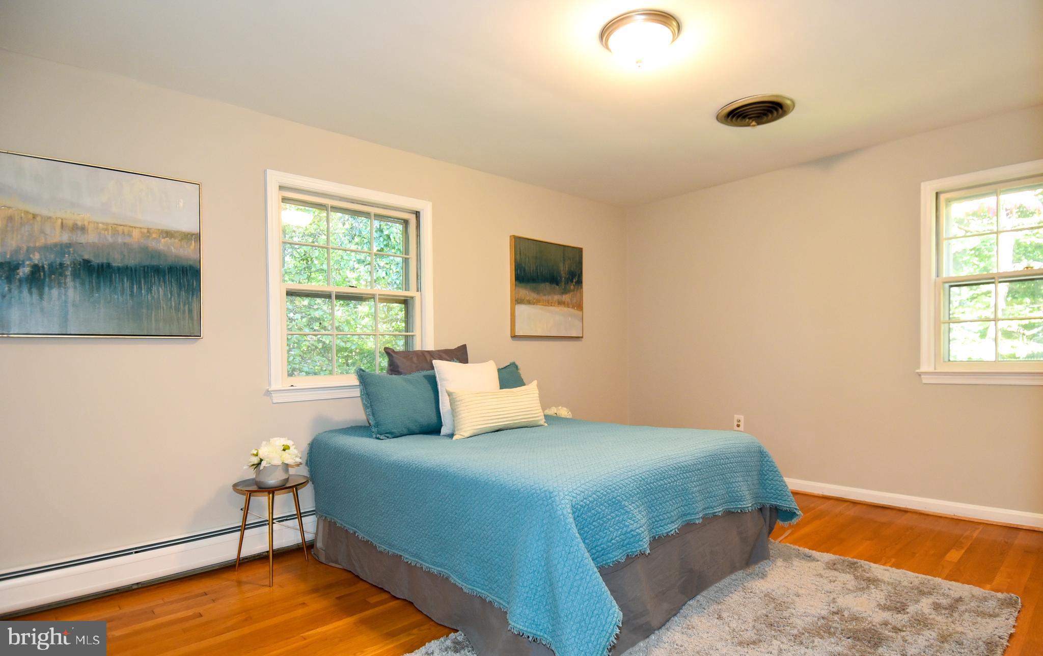 1002 Robroy Drive Silver Spring, MD 20903 - Photo 12 of 37 Gallery Image 12