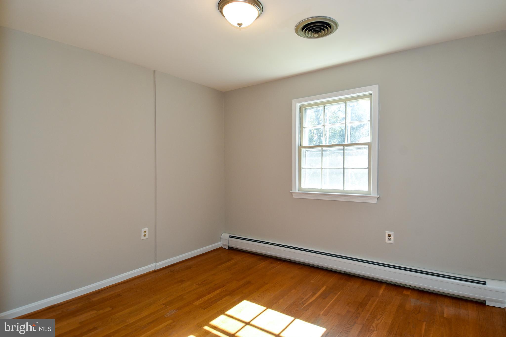1002 Robroy Drive Silver Spring, MD 20903 - Photo 19 of 37 Gallery Image 19