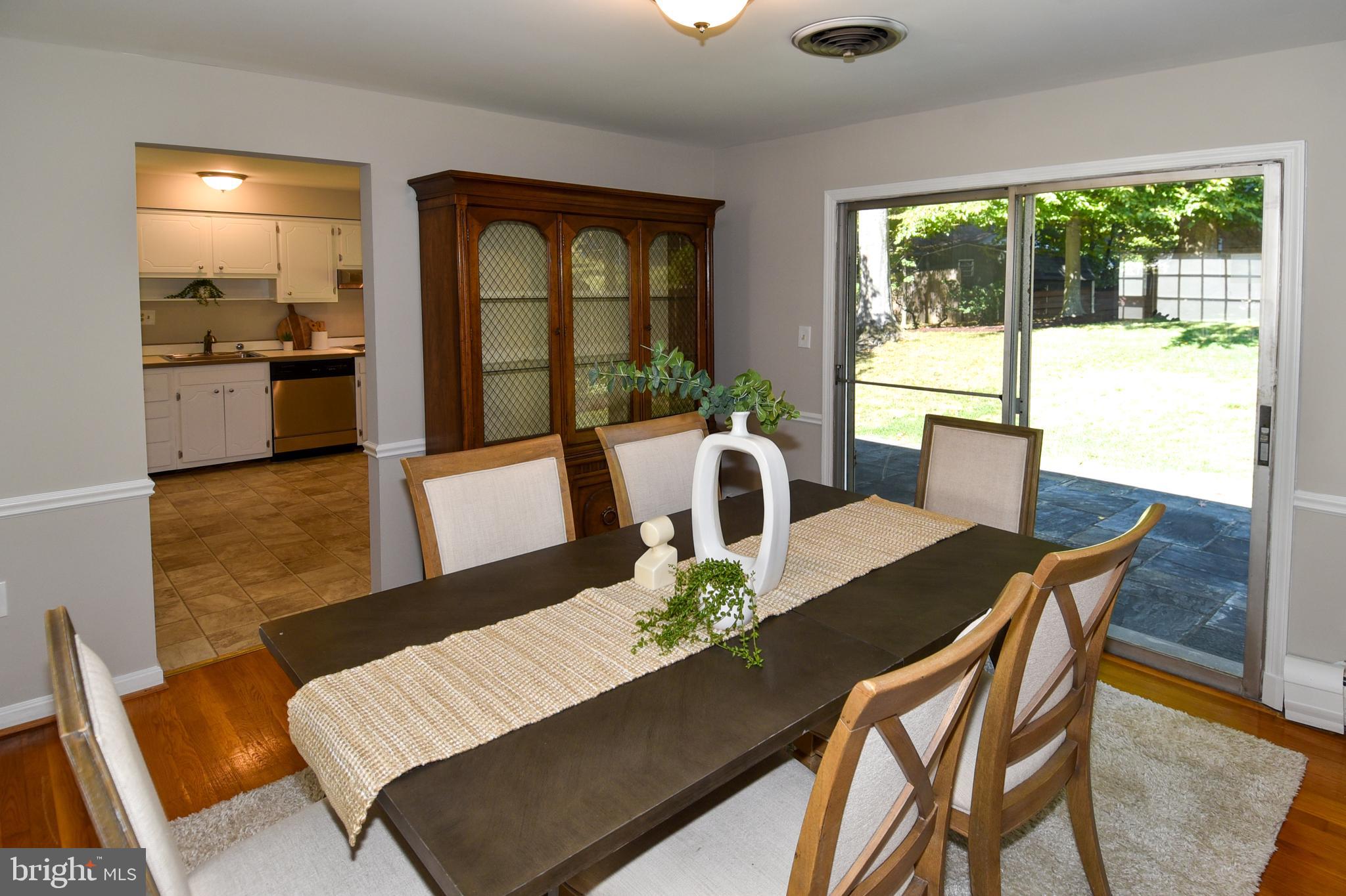 1002 Robroy Drive Silver Spring, MD 20903 - Photo 9 of 37 Gallery Image 9