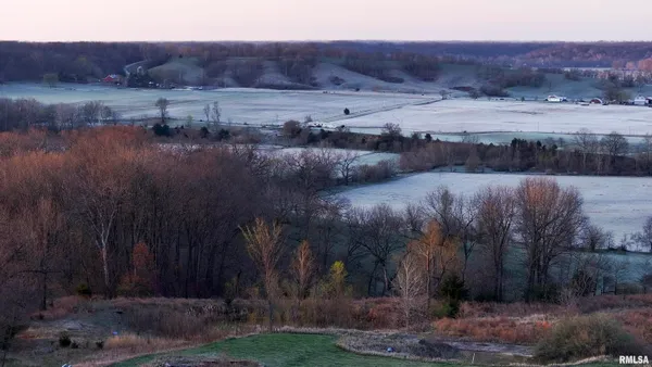 $895,000 | 17217 North Dairy Farm Road, Smithfield, IL 61477