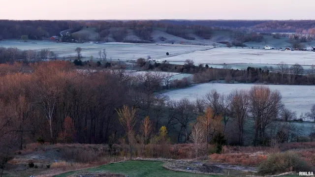 $895,000 | 17217 North Dairy Farm Road, Smithfield, IL 61477