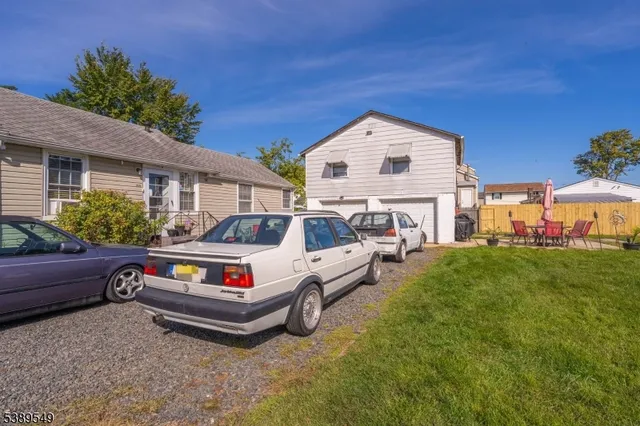 a view of an outdoor space