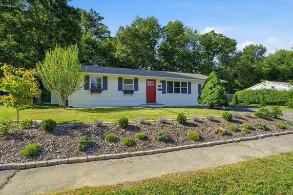 $540,000 | 72 Josh Gray Road, Rockland, MA 02370