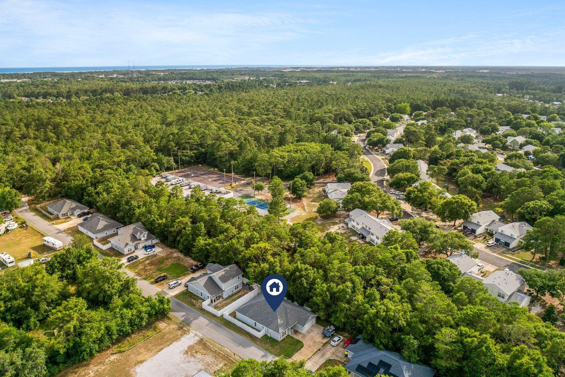 736 Comanche Drive Fort Walton Beach, FL 32547 - Photo 41 of 49 view of a city with lots of trees