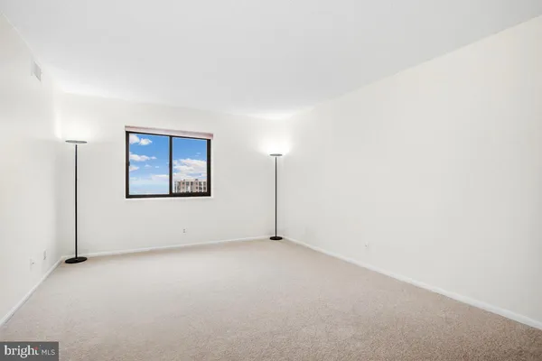 $2,850 | 5902 Mt Eagle Drive, Unit 1601, Alexandria, VA 22303