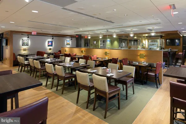 $2,850 | 5902 Mt Eagle Drive, Unit 1601, Alexandria, VA 22303