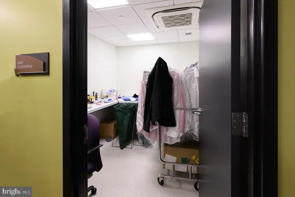 $2,850 | 5902 Mt Eagle Drive, Unit 1601, Alexandria, VA 22303