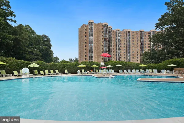 $2,850 | 5902 Mt Eagle Drive, Unit 1601, Alexandria, VA 22303