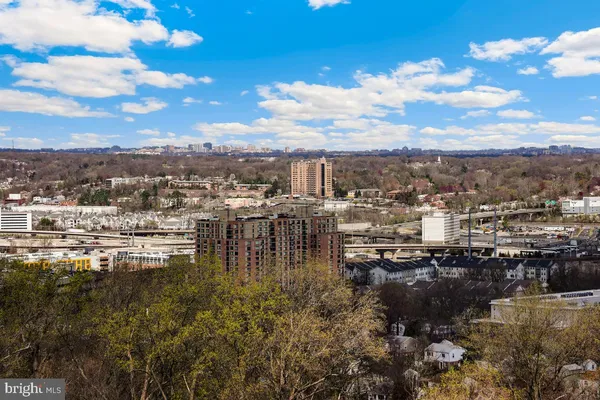 $2,850 | 5902 Mt Eagle Drive, Unit 1601, Alexandria, VA 22303