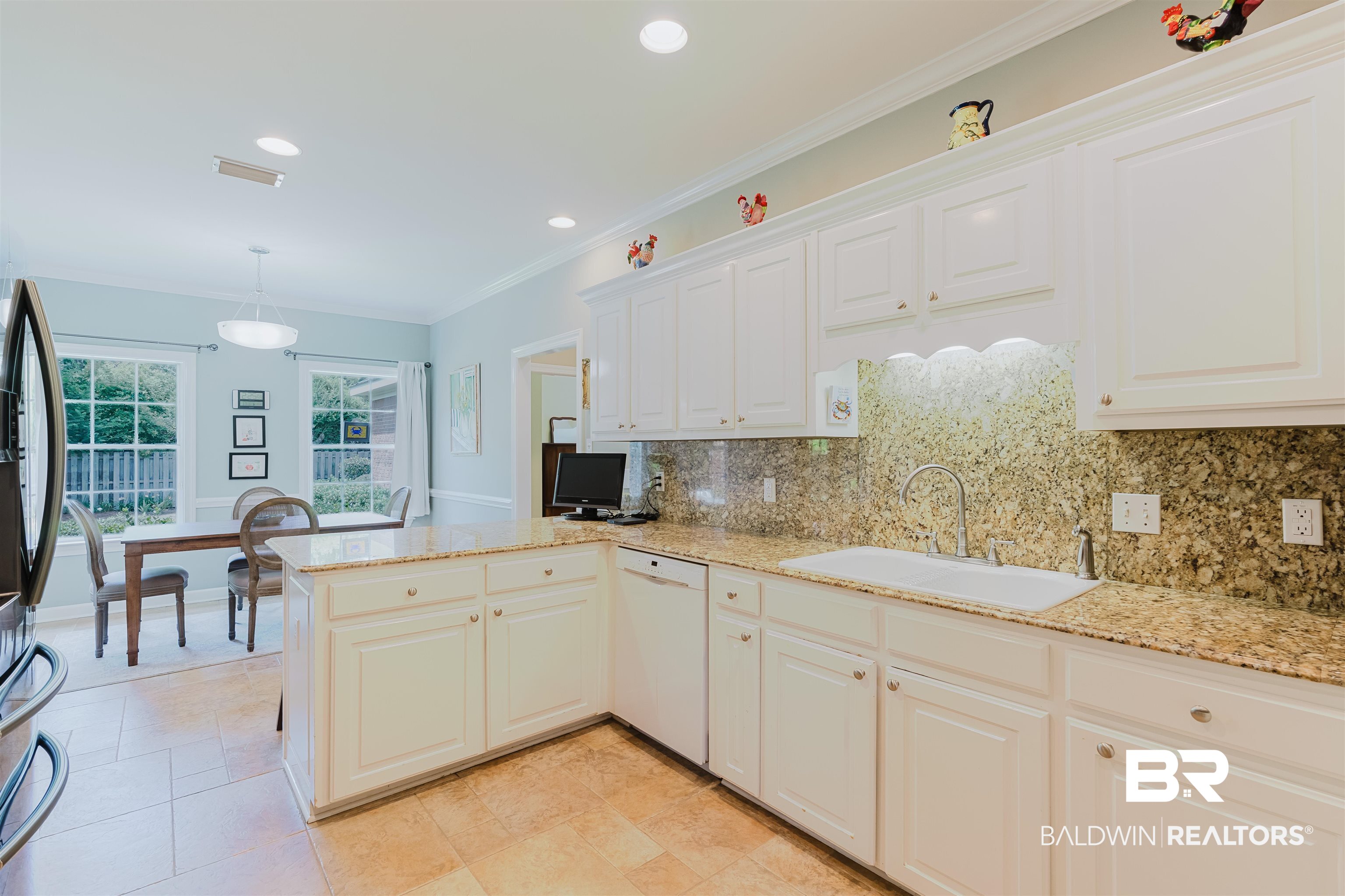 211 Royal Lane Fairhope, AL 36532 - Photo 18 of 54